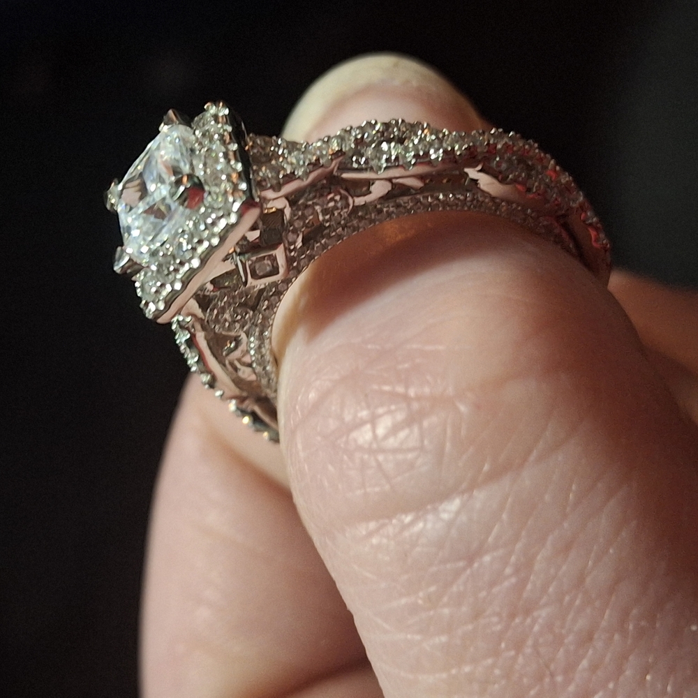 Elegant Silver Diamond Ring with Pavé Design